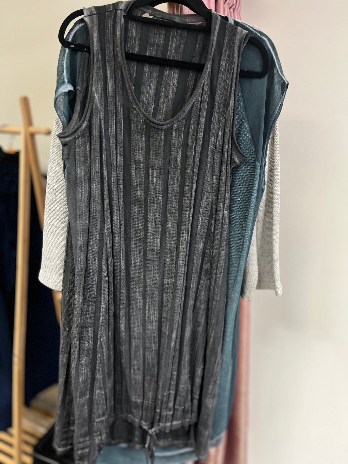 RRP $665 ITALIAN BRAND : TRANSIT PAR SUCH - CHOCOLATE GREY TUNIC / DRESS. WITH SLIP (Copy)