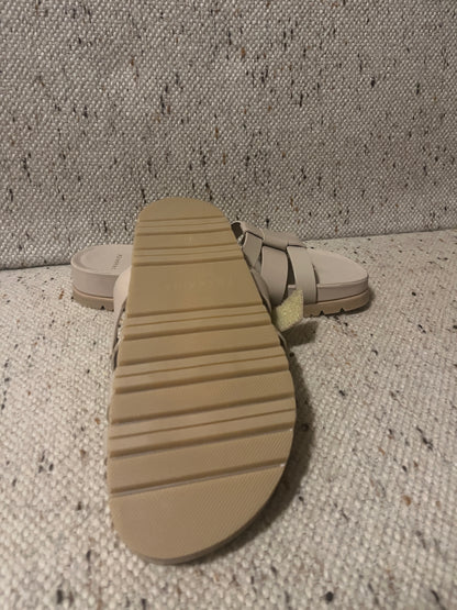 RRP $249 Frankie 4 : slides :  NEW never worn