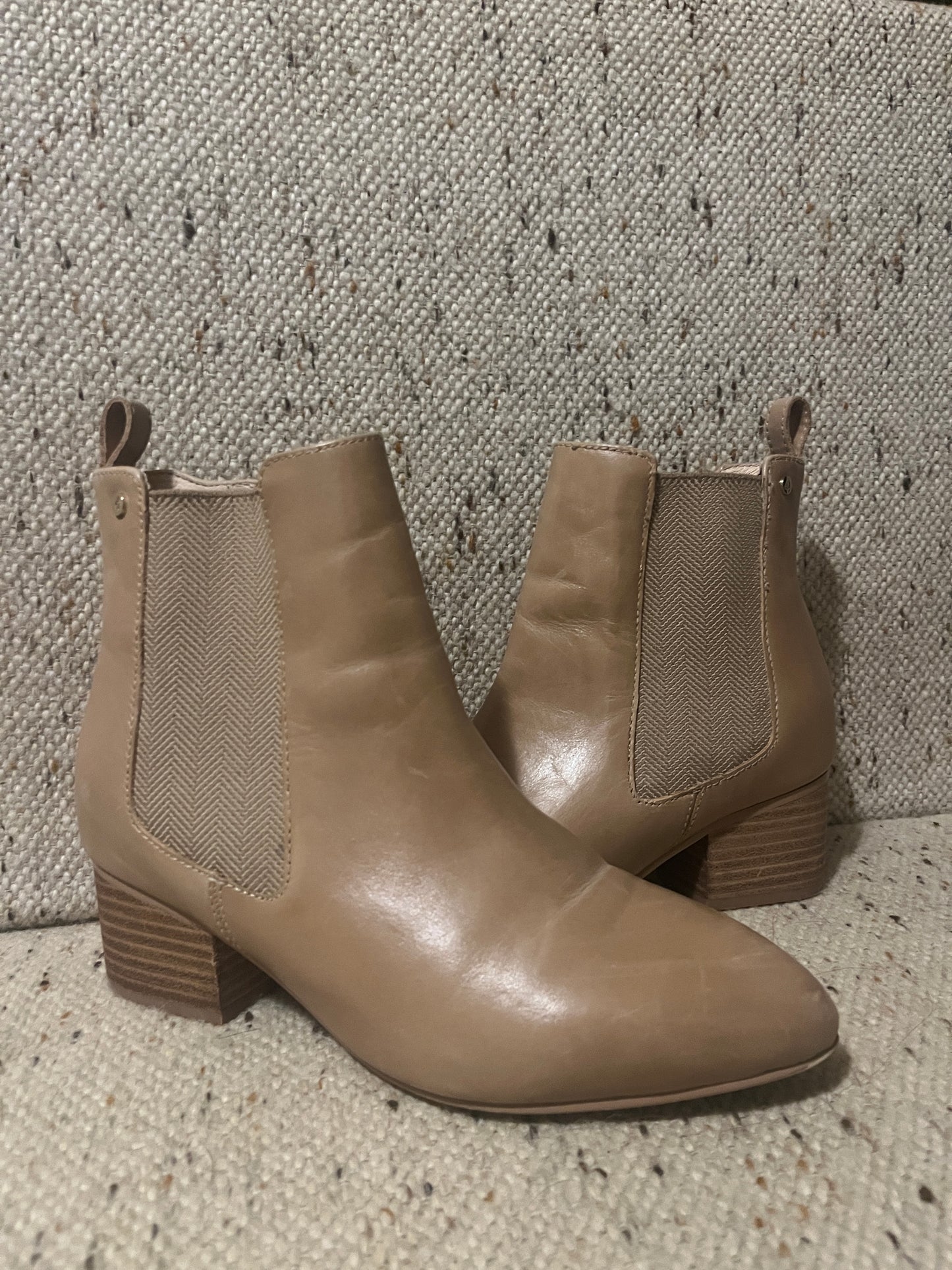 RRP $329 Frankie 4  Shauna Blonde Boots :  Pre-loved