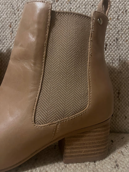 RRP $329 Frankie 4  Shauna Blonde Boots :  Pre-loved