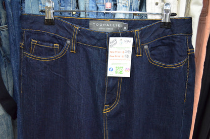 RRP $249 - Tooralillie Jeans - Straight leg Size 10