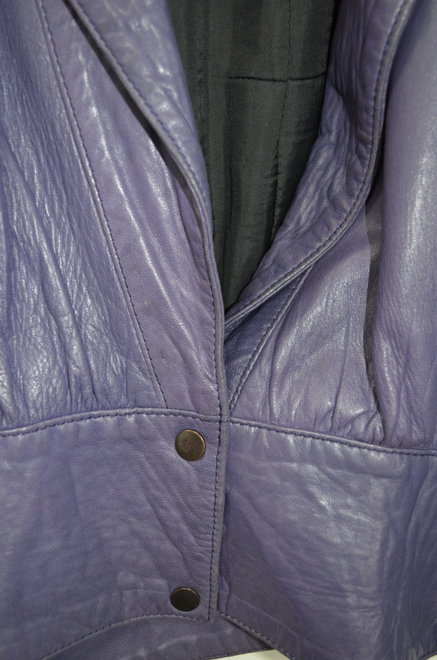 in 1975 cost $1000 VINTAGE Silver Fox Leather Suit - Size 10-12 - MAGIC!