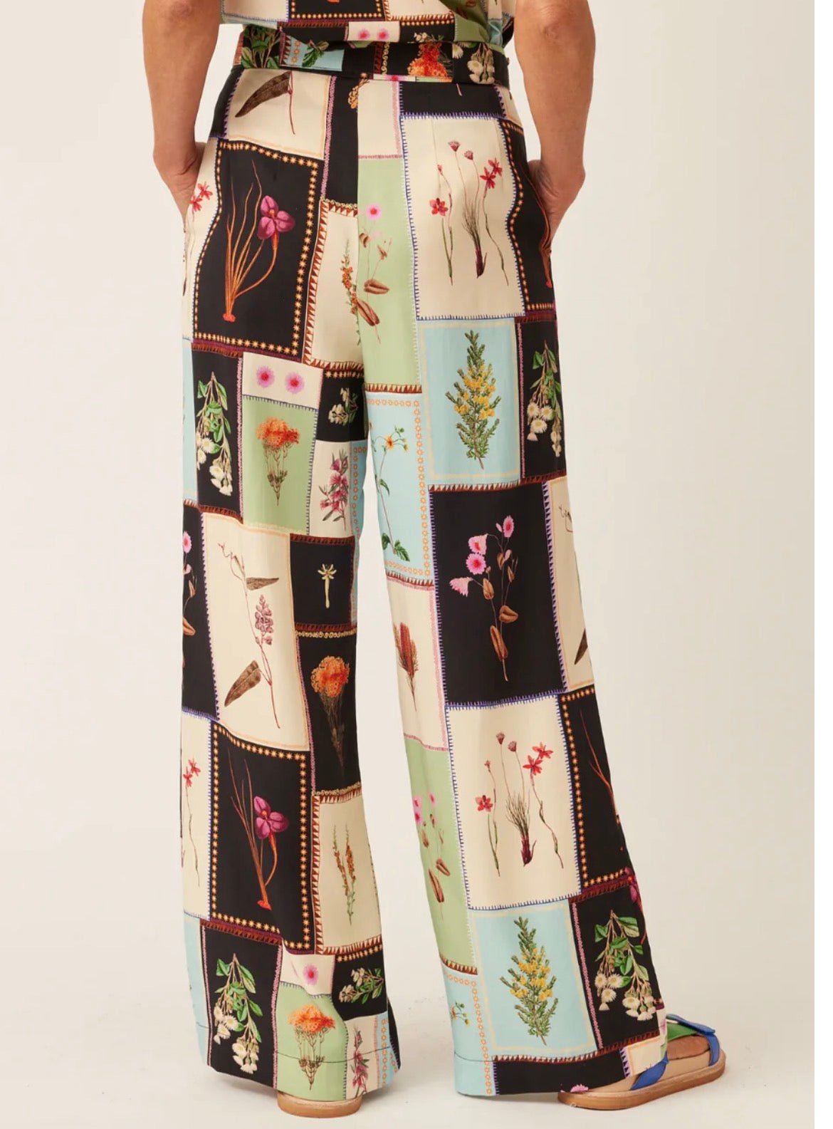 RRP $239 NANCYBIRD Pants. NEW without tags WITH POCKETS!