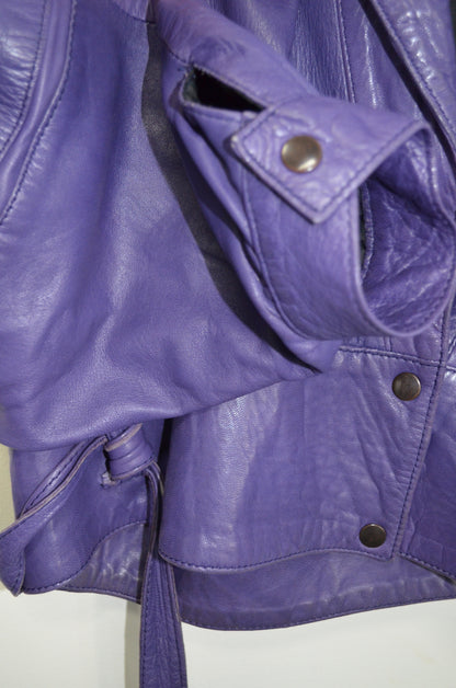 in 1975 cost $1000 VINTAGE Silver Fox Leather Suit - Size 10-12 - MAGIC!