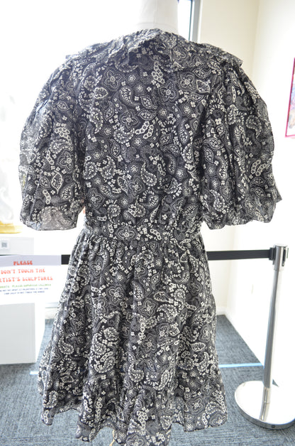 Black and white patterned dress