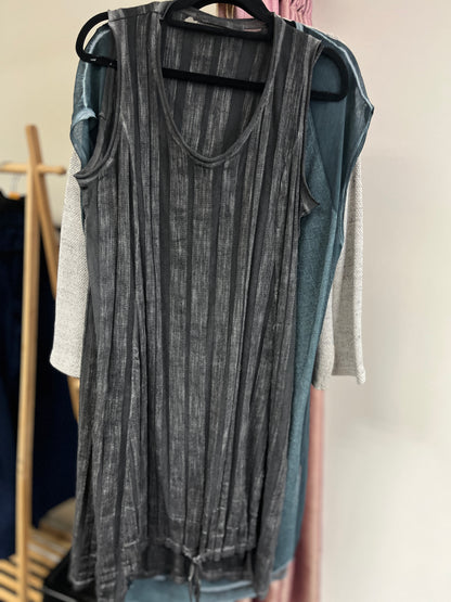 RRP $665 ITALIAN BRAND : TRANSIT PAR SUCH - CHOCOLATE GREY TUNIC / DRESS. WITH SLIP (Copy)